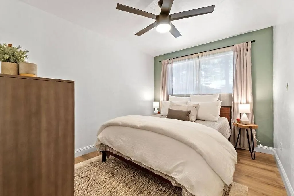 Guadalupe Getaway - Pets - Hot Tub - Ac Villa South Lake Tahoe 0*,  ABD