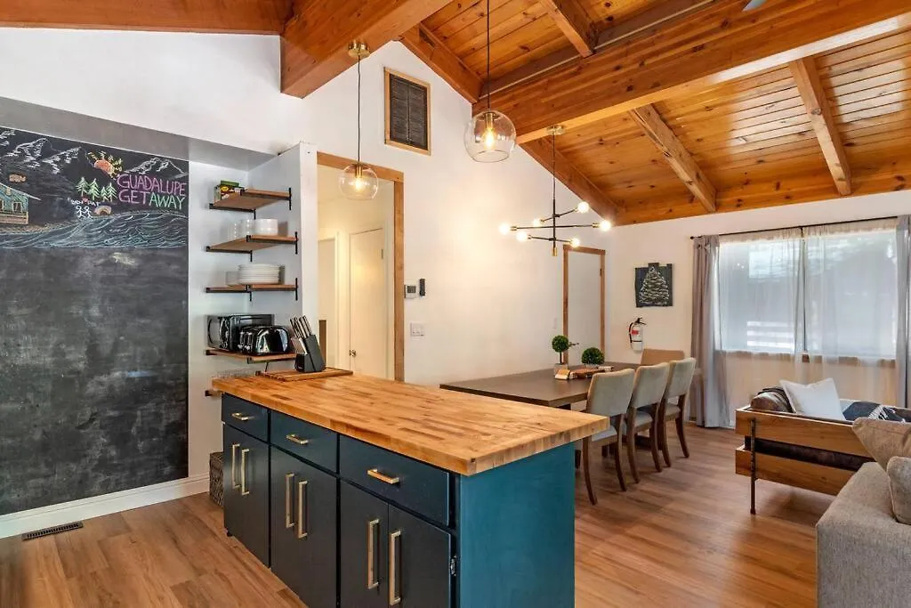 Guadalupe Getaway - Pets - Hot Tub - Ac Villa South Lake Tahoe Tatil Evi